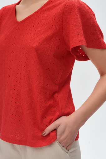 Stylowy top w czerwonym kolorze