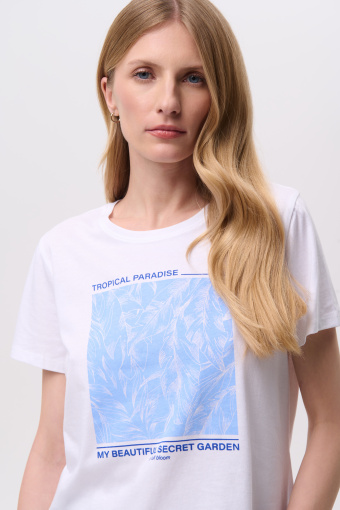 Luźny biały top z błękitnym nadrukiem