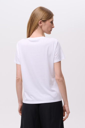 Luźny biały top z błękitnym nadrukiem