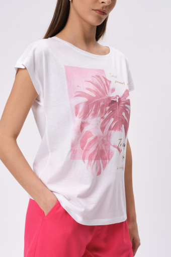 Biały top z różowym nadrukiem w liście monstery