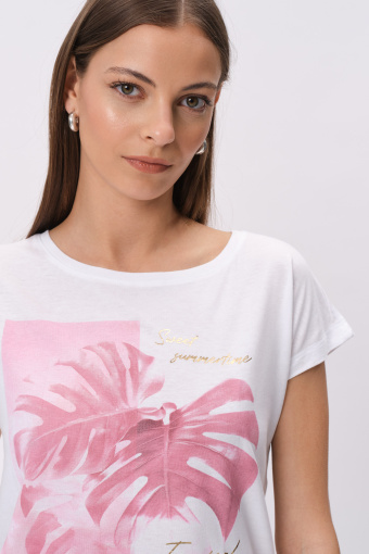 Biały top z różowym nadrukiem w liście monstery
