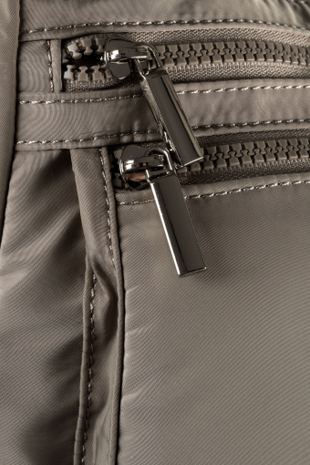 Funkcjonalna torebka na ramię 