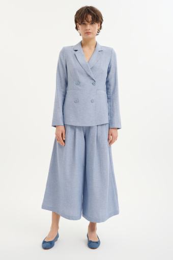 Dwurzędowy żakiet w błękitnym kolorze 