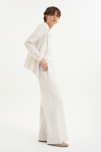 Dwurzędowy żakiet w paski 