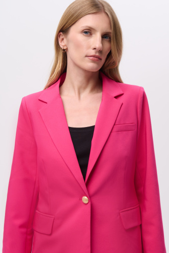 Żakiet w intensywnie różowym kolorze  Żakiet w intensywnie różowym kolorze