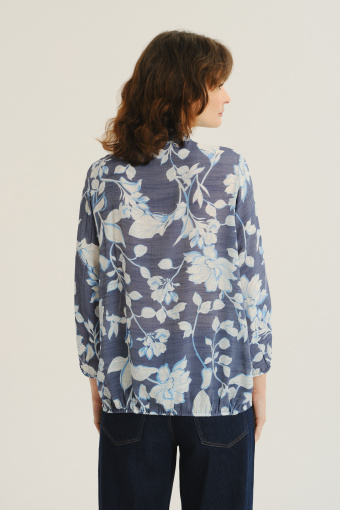 Efektowna bluzka z nadrukiem w kwiaty