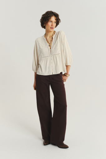 Jasnobeżowa bluzka z mieszanki wiskozy z lnem