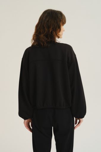 Basicowa czarna bluza z zapięciem na zamek błyskawiczny 