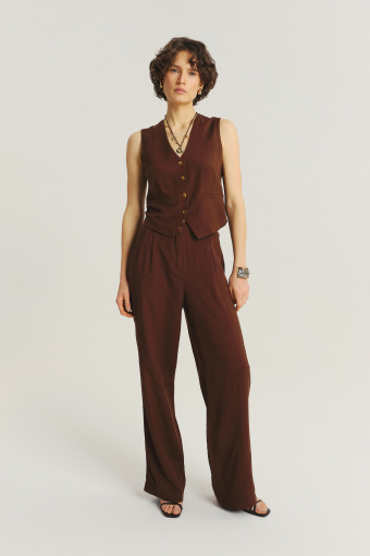 Klasyczna brązowa kamizelka