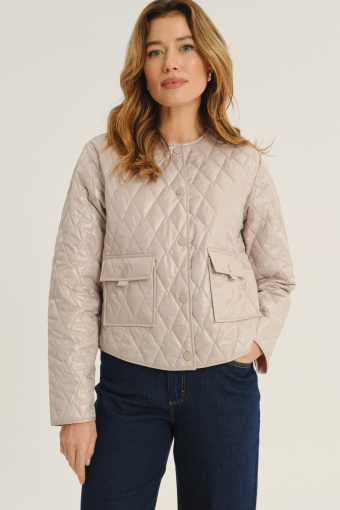 Lekka beżowa kurtka z subtelnym pikowaniem