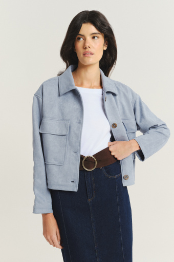 Krótka niebieska kurtka na guziki