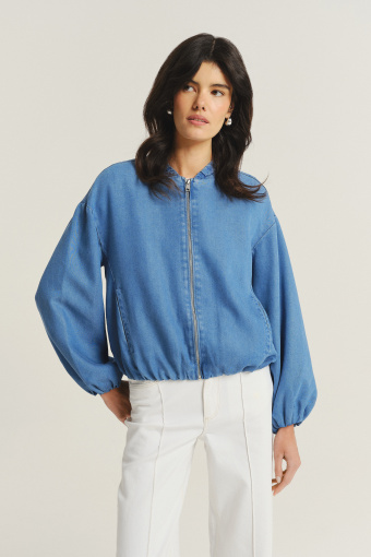 Jeansowa lekka kurtka typu bomber