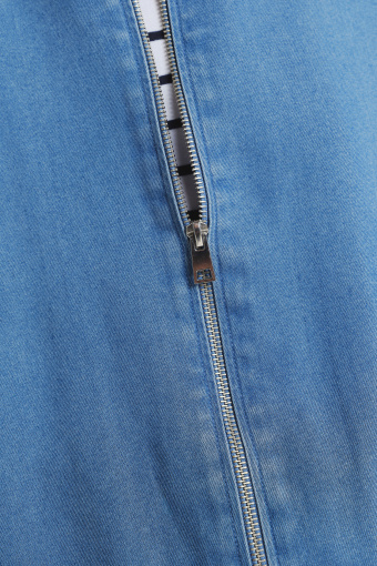 Jeansowa lekka kurtka typu bomber