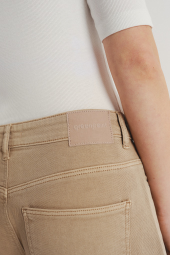 Efektowne beżowe jeansy wide leg