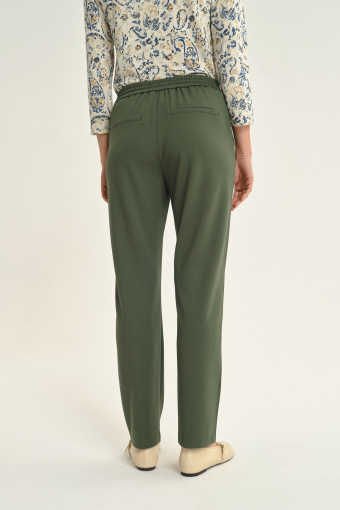 Oliwkowe spodnie z dresowej dzianiny