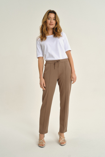 Jasnobrązowe spodnie z dresowej dzianiny