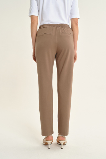 Jasnobrązowe spodnie z dresowej dzianiny