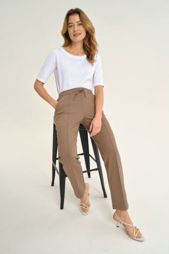 Jasnobrązowe spodnie z dresowej dzianiny