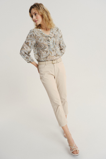 Bawełniane spodnie w kremowym kolorze