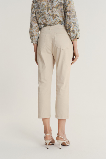 Bawełniane spodnie w kremowym kolorze