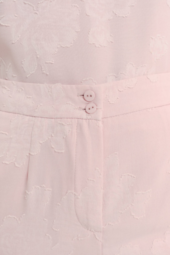 Eleganckie szerokie spodnie w jasnoróżowym kolorze