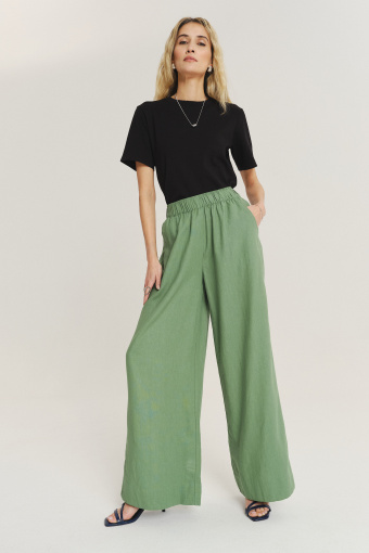Szerokie wiskozowo-lniane spodnie w oliwkowym kolorze