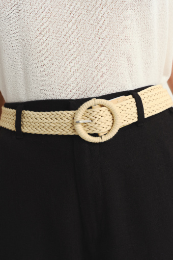 Czarne spodnie typu kuloty z kontrastowym plecionym paskiem