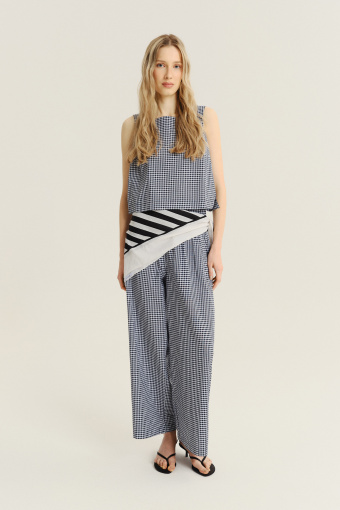 Bawełniano-wiskozowe spodnie w kratę vichy 