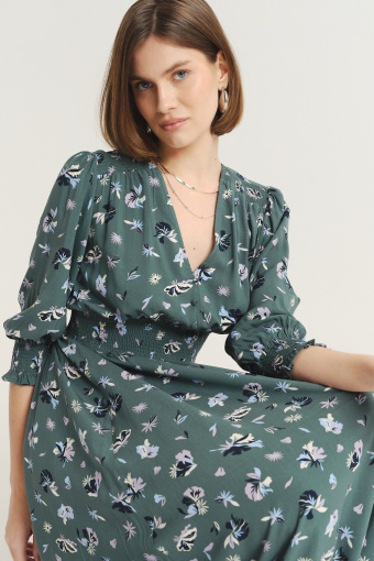 Wiskozowa sukienka maxi z nadrukiem w kwiaty