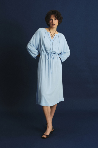 Sukienka w kolorze baby blue