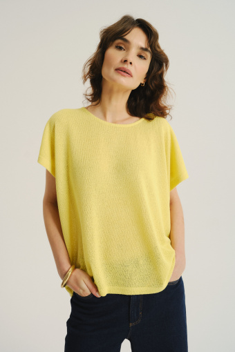 Luźny żółty sweter z krótkim rękawem