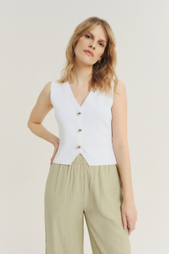 Biała kamizelka dzianinowa 