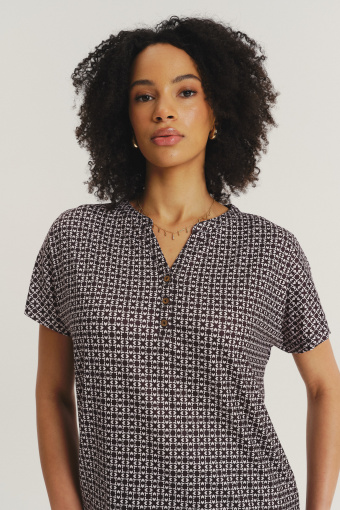 Printowany top z dekoltem w V