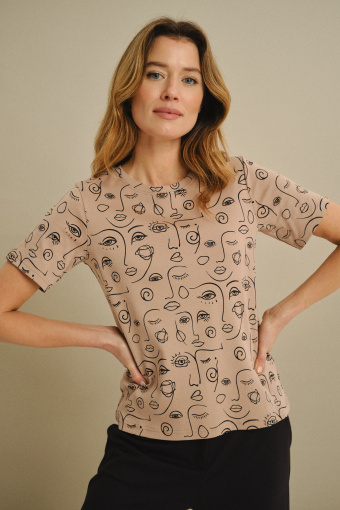 Beżowy printowany t-shirt