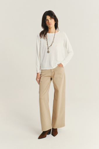 Biały top z długim rękawem