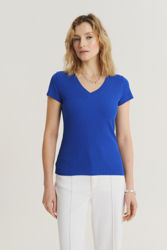 Kobaltowy top w stylu basic