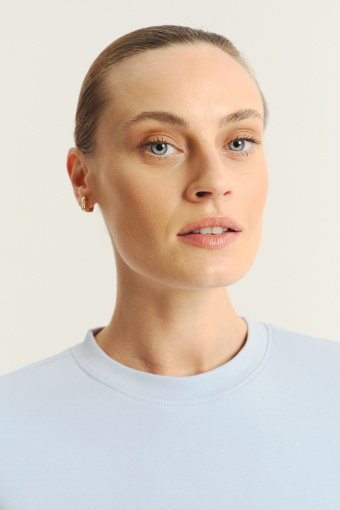 Uniwersalny t-shirt w kolorze baby blue