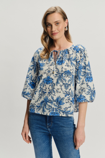 Bluzka z rękawem 3/4 i nadrukiem w kwiaty