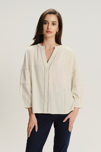 Wiskozowa kremowa bluzka z rękawem 3/4 