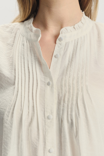 Biała bluzka o kroju A rękaw 3/4 