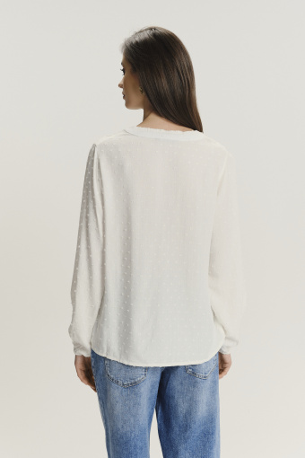 Biała bluzka o luźnym kroju