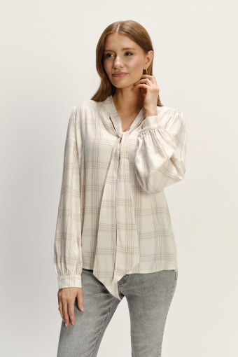 Efektowna beżowa bluzka w kratę