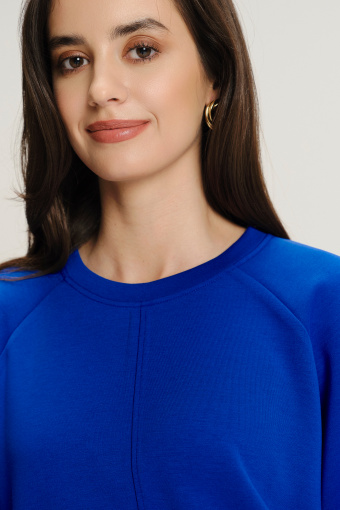 Kobaltowa luźna bluza z rękawami 3/4