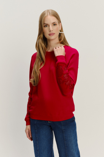 Stylowa bluza w winnym odcieniu czerwieni