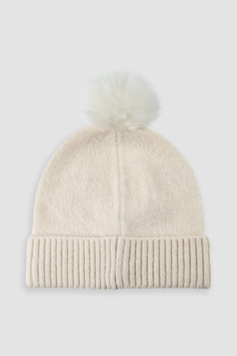 Ciepła kremowa czapka z białym pomponem