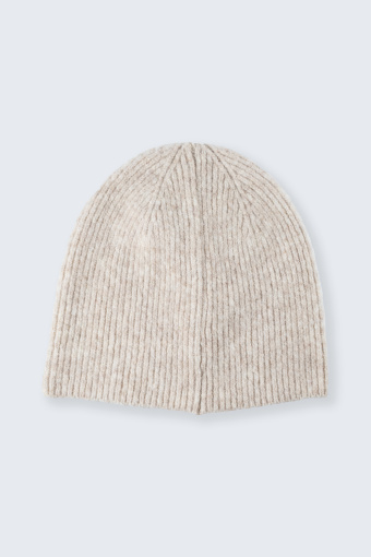 Uniwersalna kremowa czapka beanie
