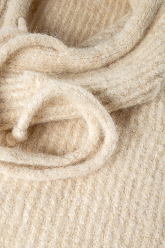 Dzianinowa kominiarka z wełną  Dzianinowa kominiarka z wełną