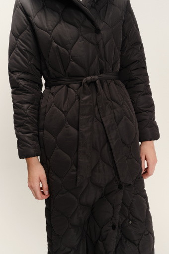 Długa czarna kurtka z paskiem w talii 