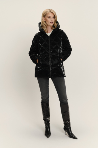 Czarna błyszcząca kurtka 