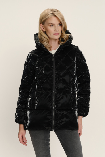 Czarna błyszcząca kurtka 